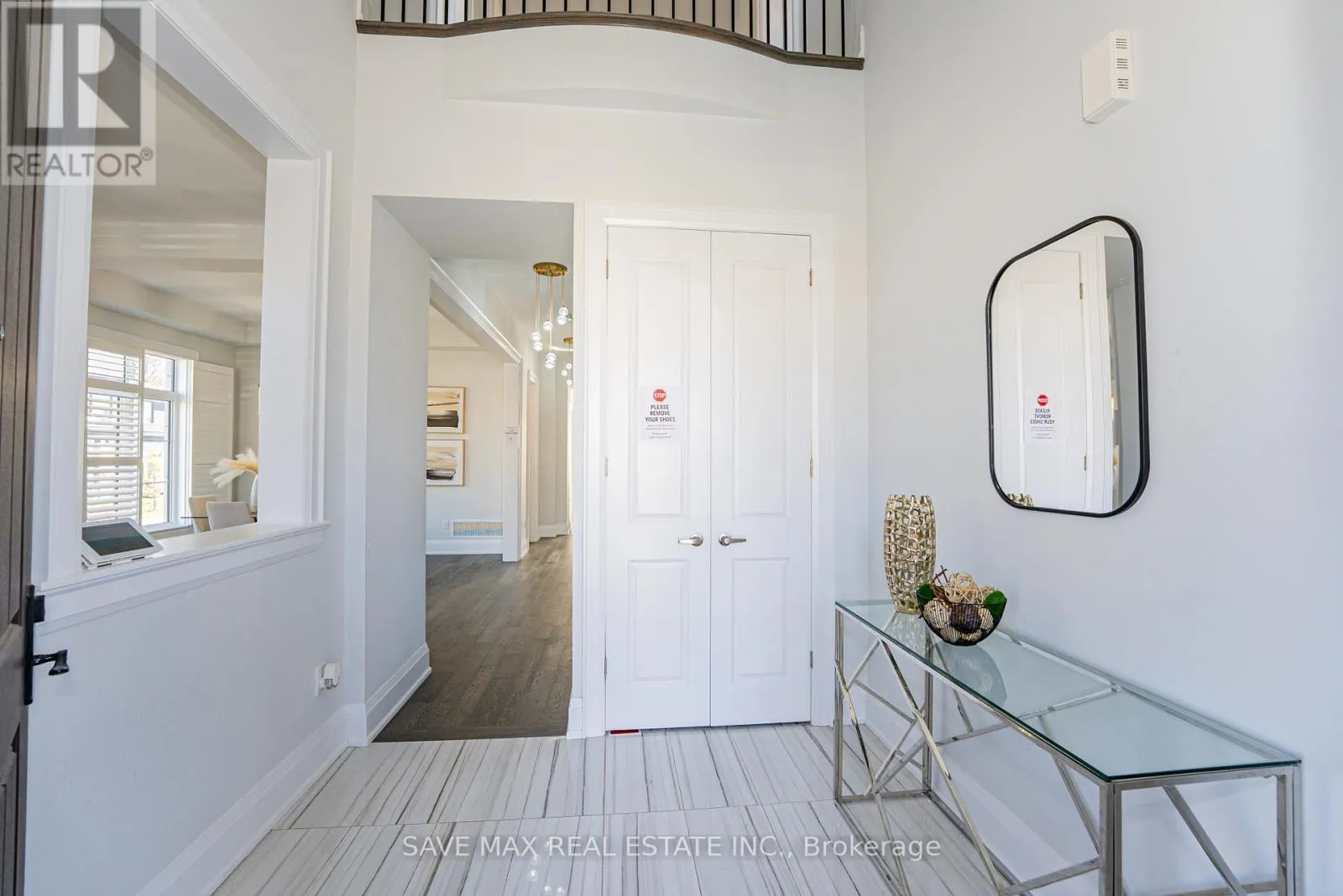 1250 UPPER THAMES DRIVE