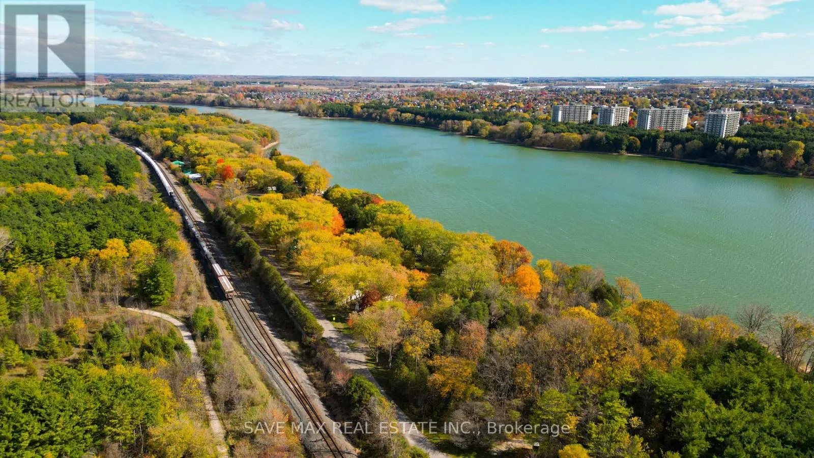 1250 UPPER THAMES DRIVE