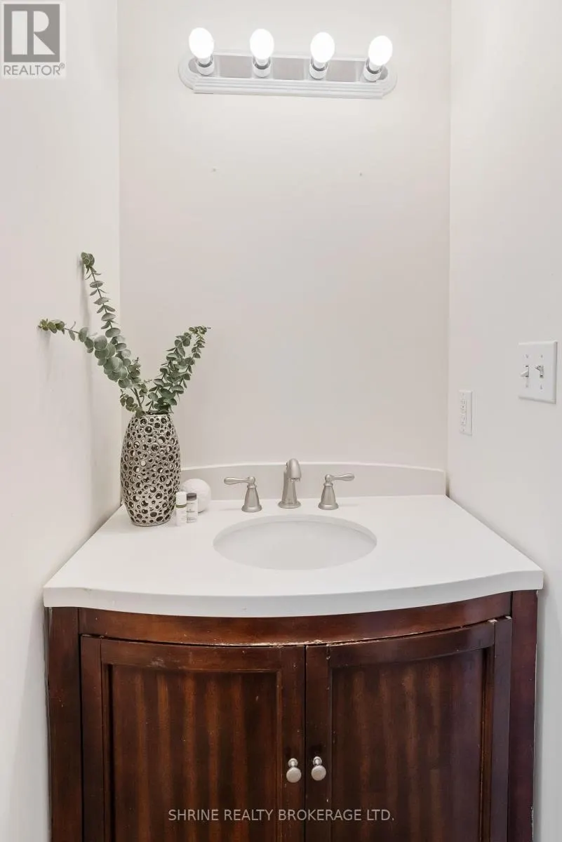 899 BRADSHAW CRESCENT