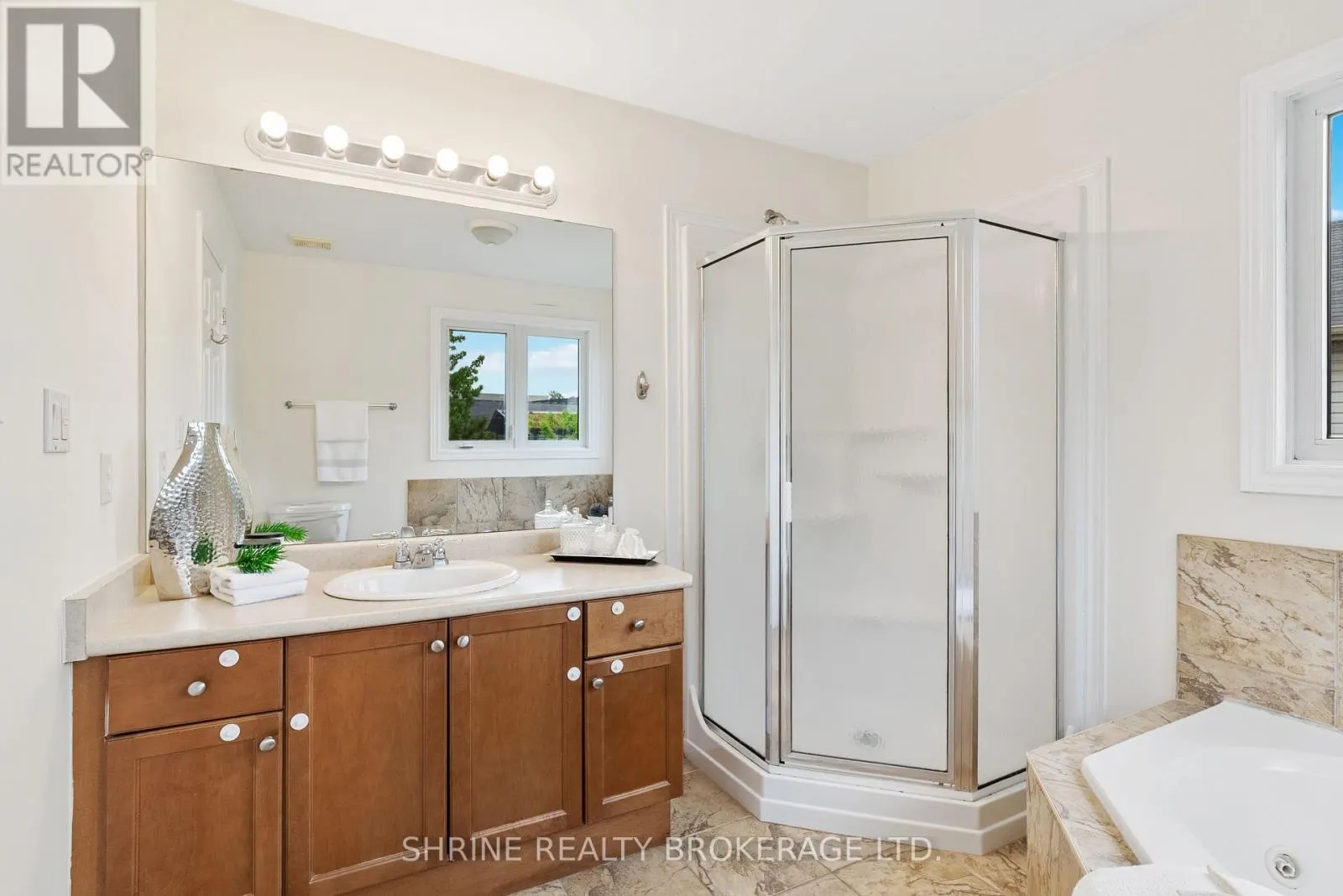 899 BRADSHAW CRESCENT