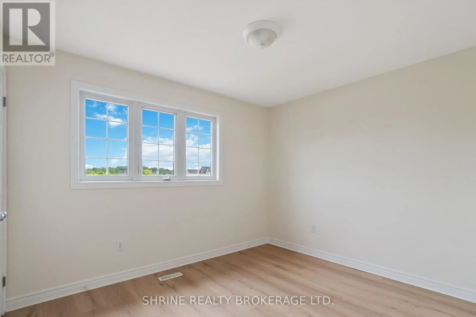 899 BRADSHAW CRESCENT