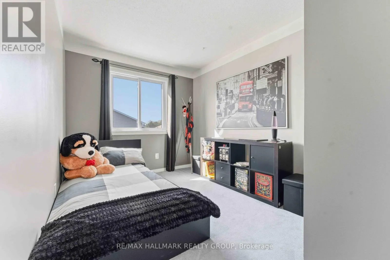 941 COOKSHIRE CRESCENT