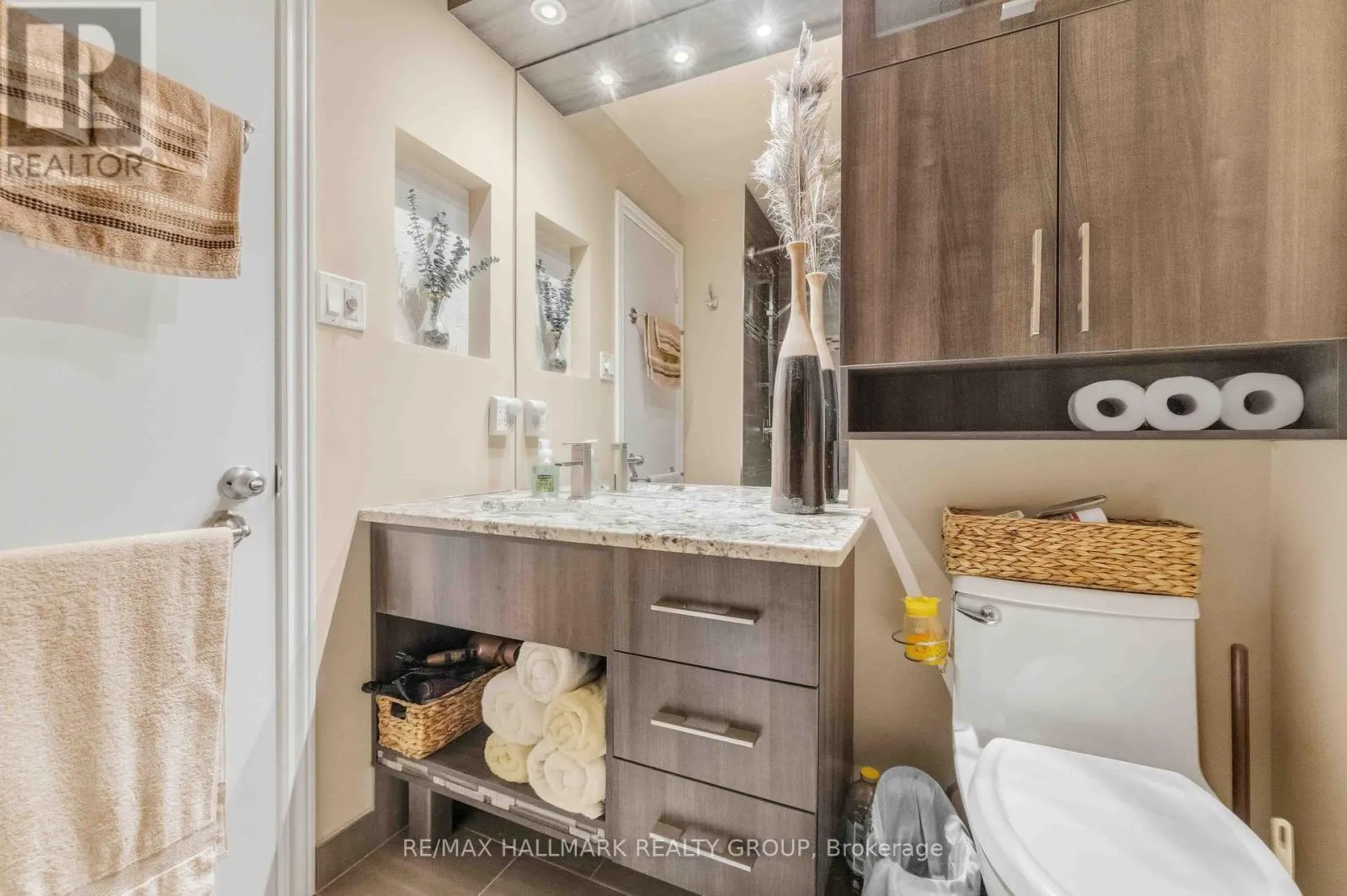 941 COOKSHIRE CRESCENT