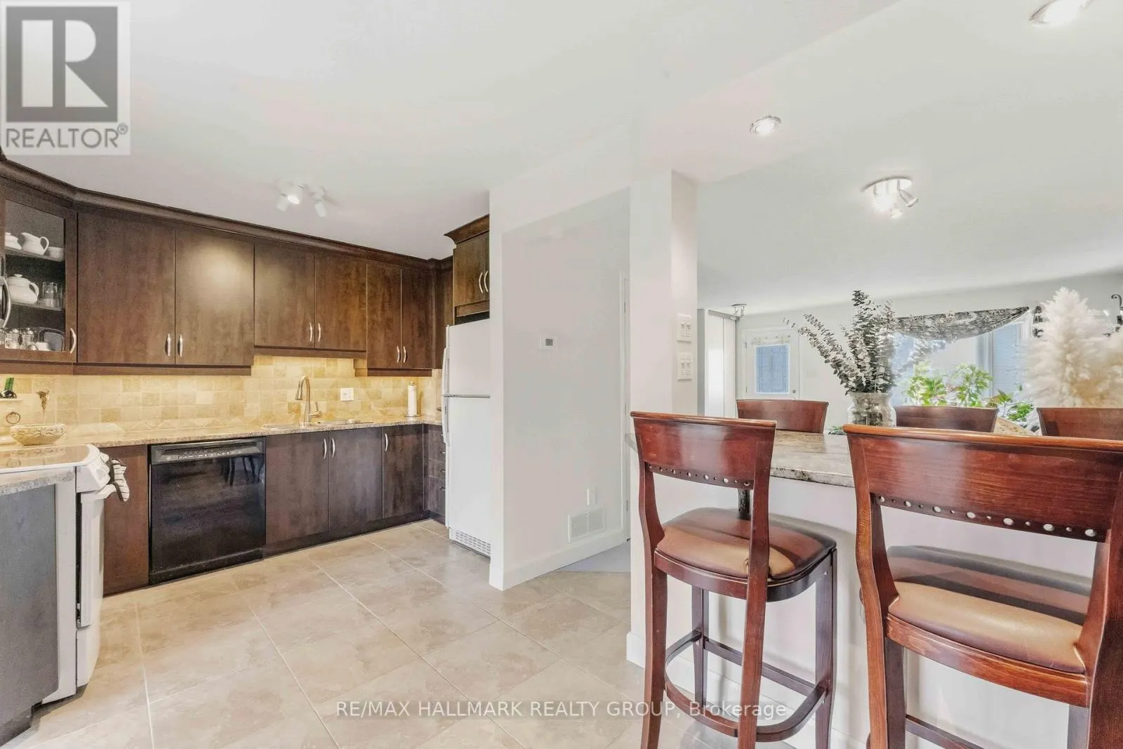 941 COOKSHIRE CRESCENT