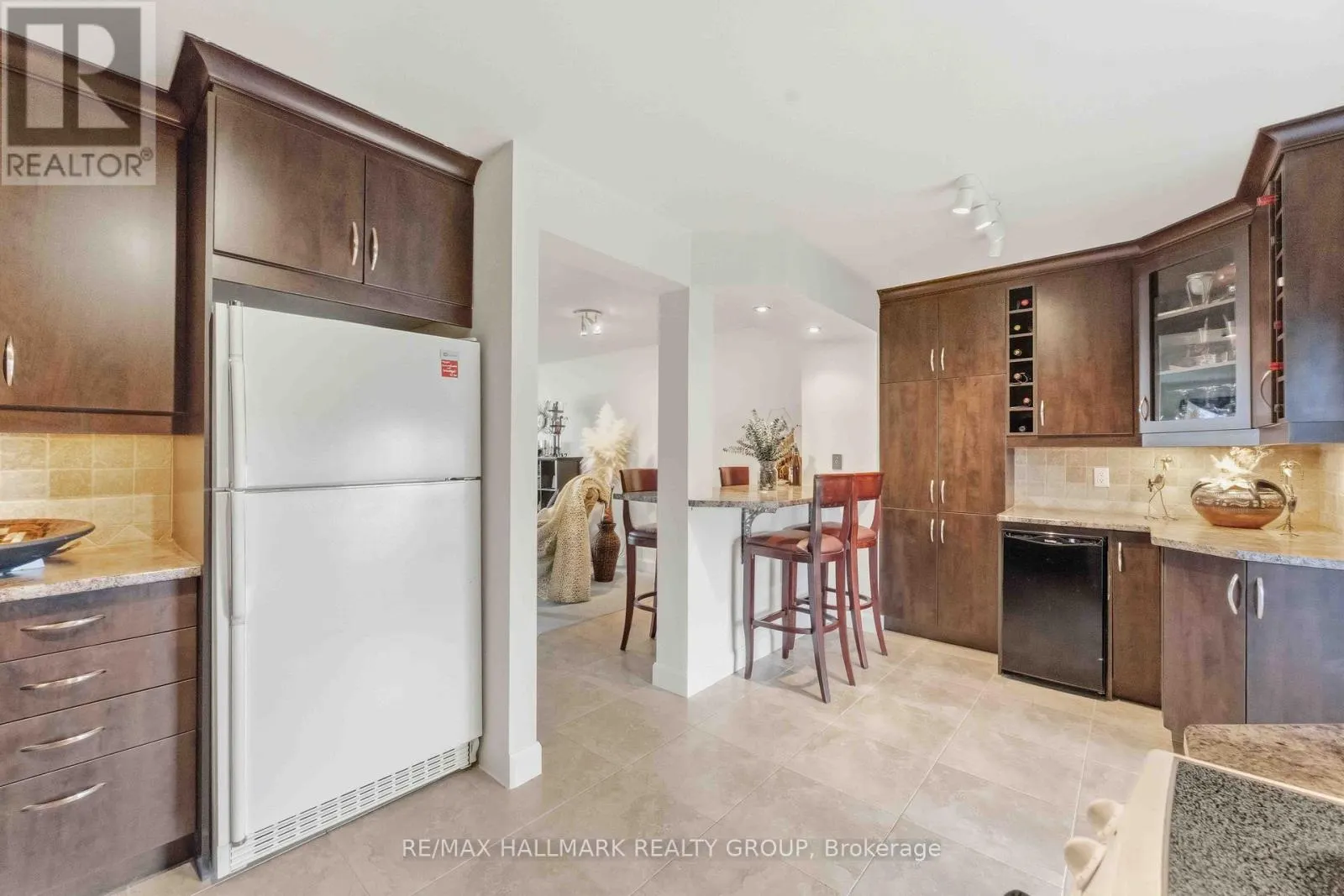 941 COOKSHIRE CRESCENT