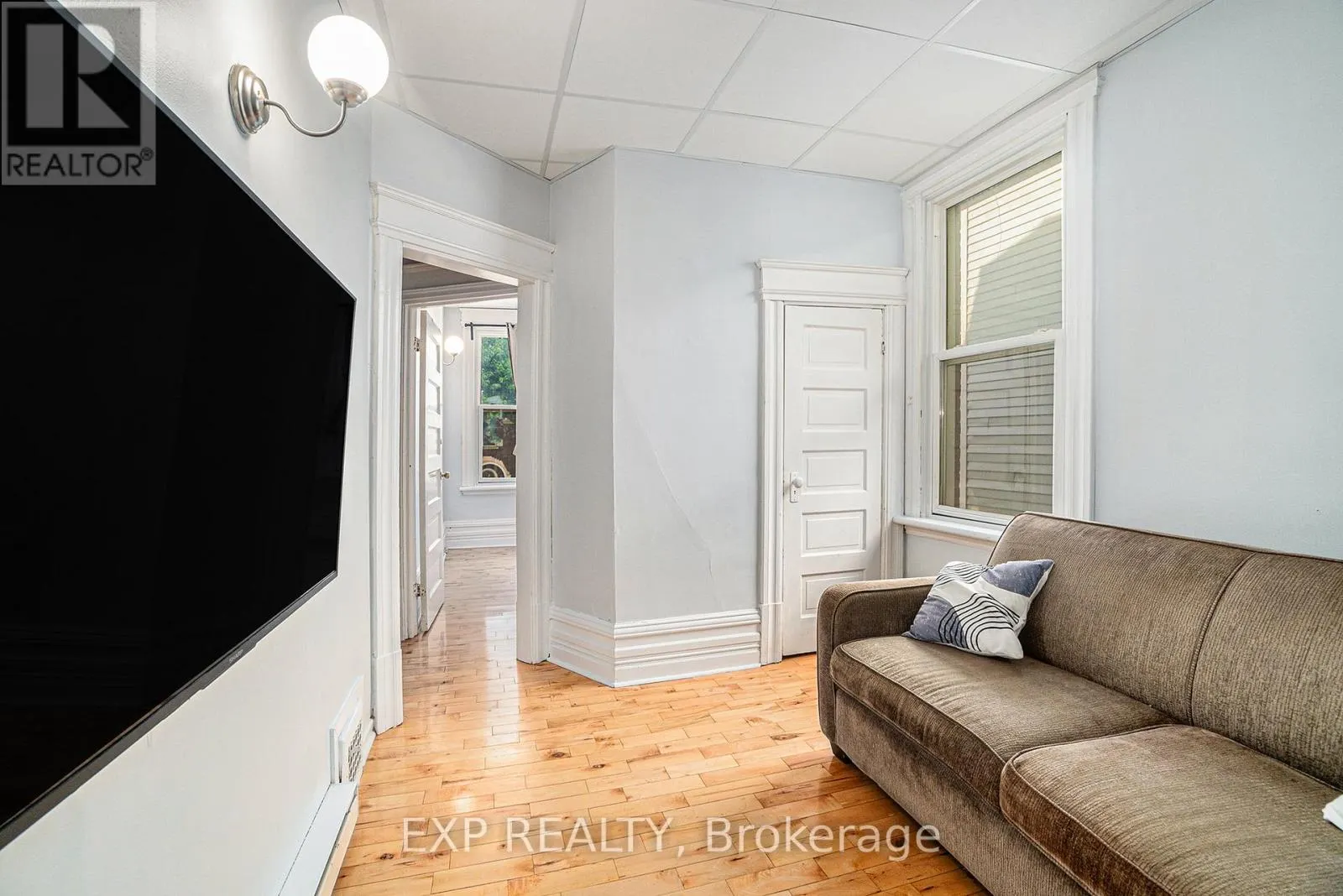 2 - 350 FIFTH AVENUE