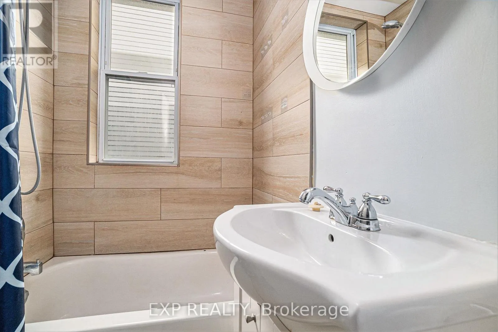 2 - 350 FIFTH AVENUE