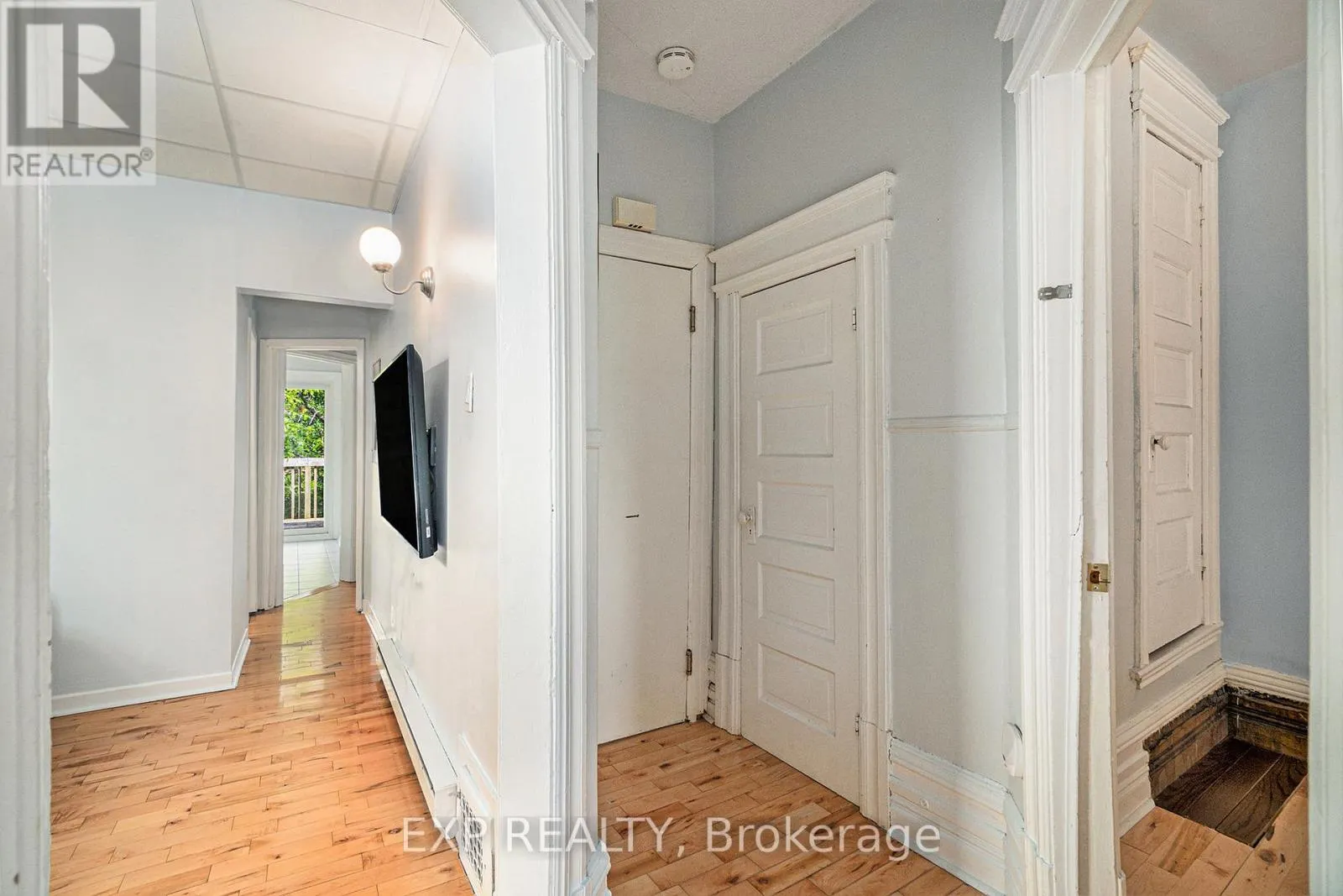 2 - 350 FIFTH AVENUE