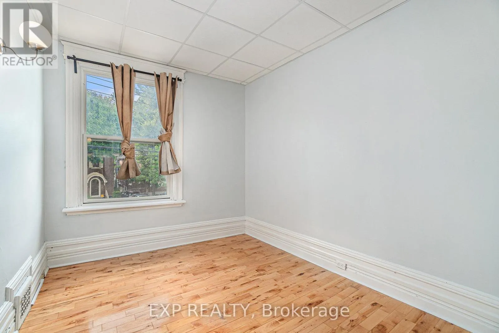 2 - 350 FIFTH AVENUE