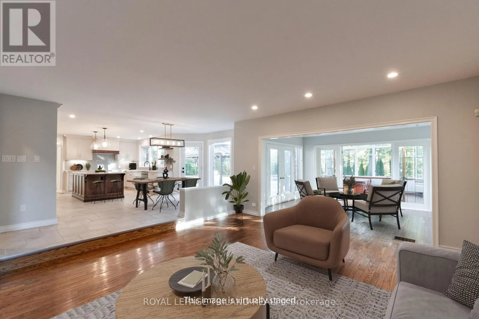 700 WESTMOUNT HILLS DRIVE