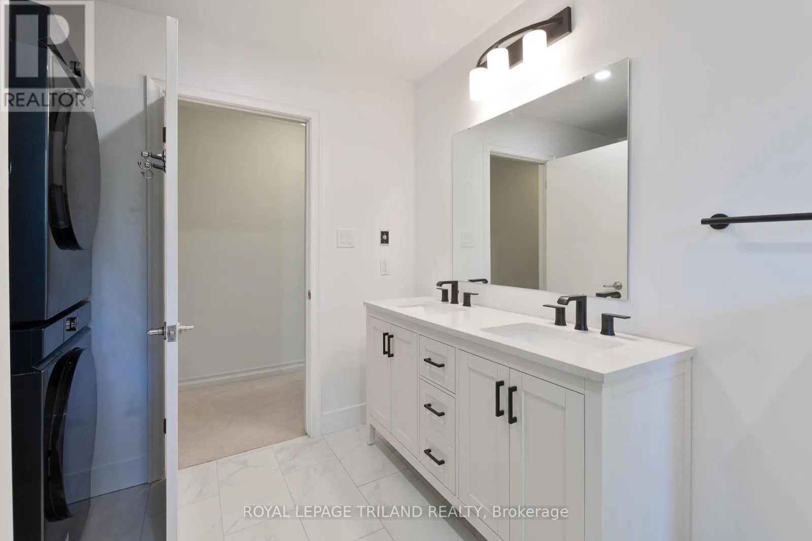 700 WESTMOUNT HILLS DRIVE