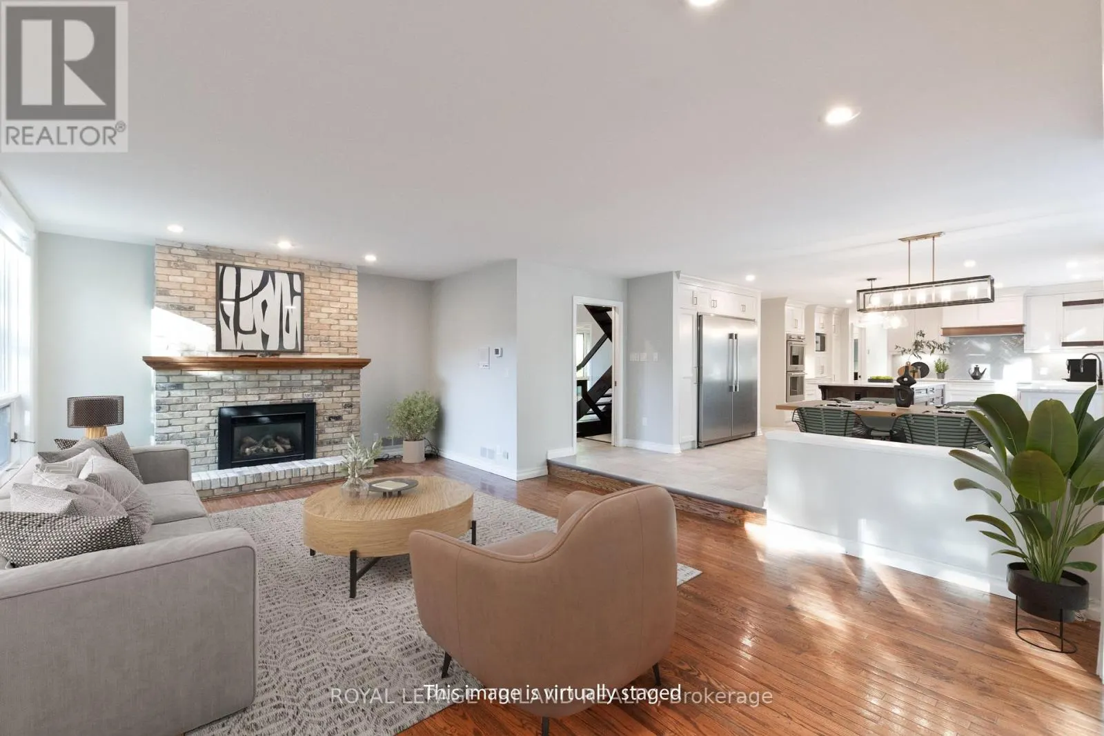 700 WESTMOUNT HILLS DRIVE