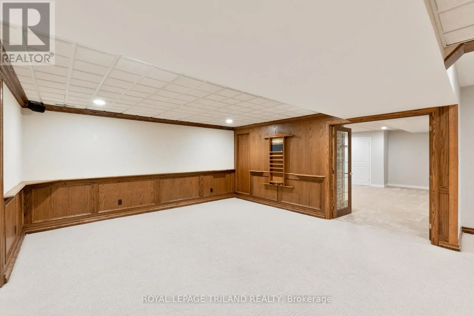 700 WESTMOUNT HILLS DRIVE