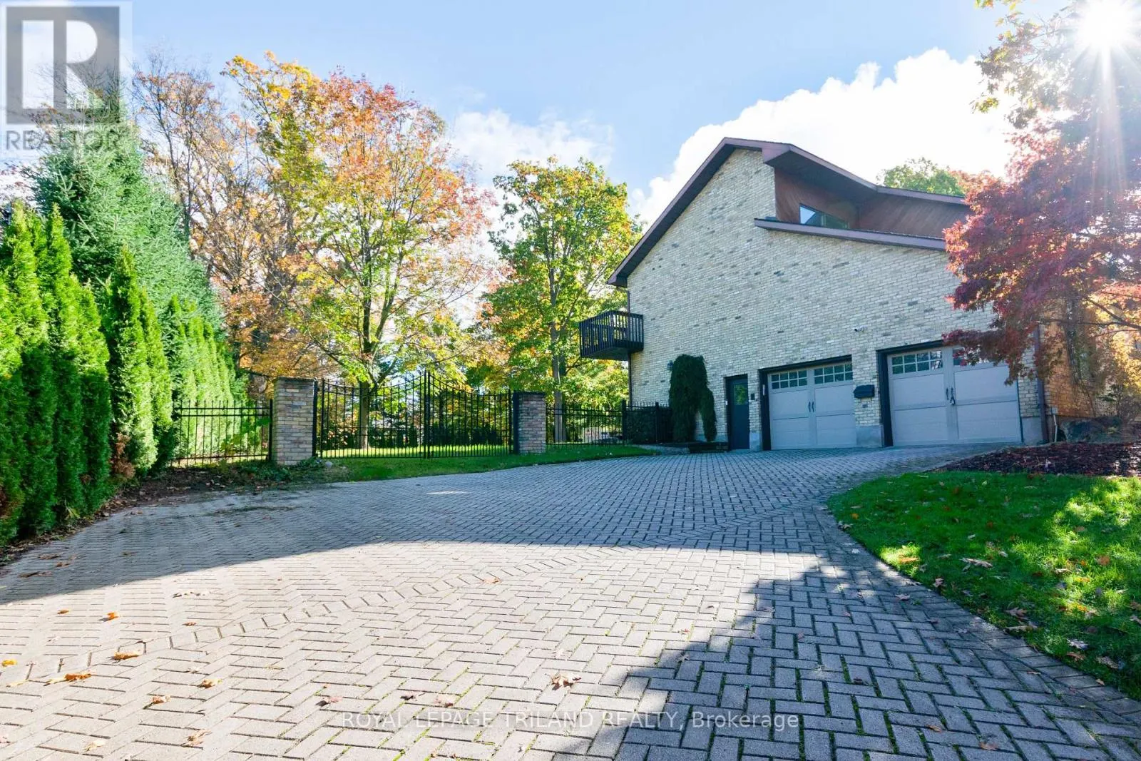 700 WESTMOUNT HILLS DRIVE