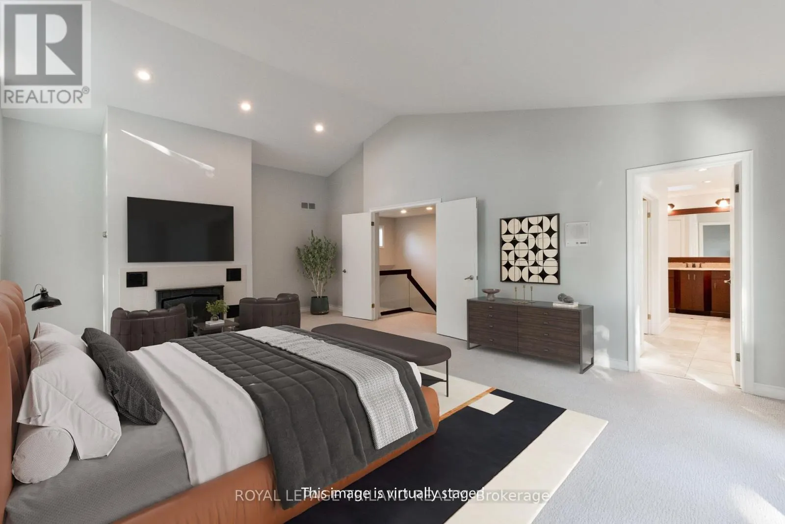 700 WESTMOUNT HILLS DRIVE