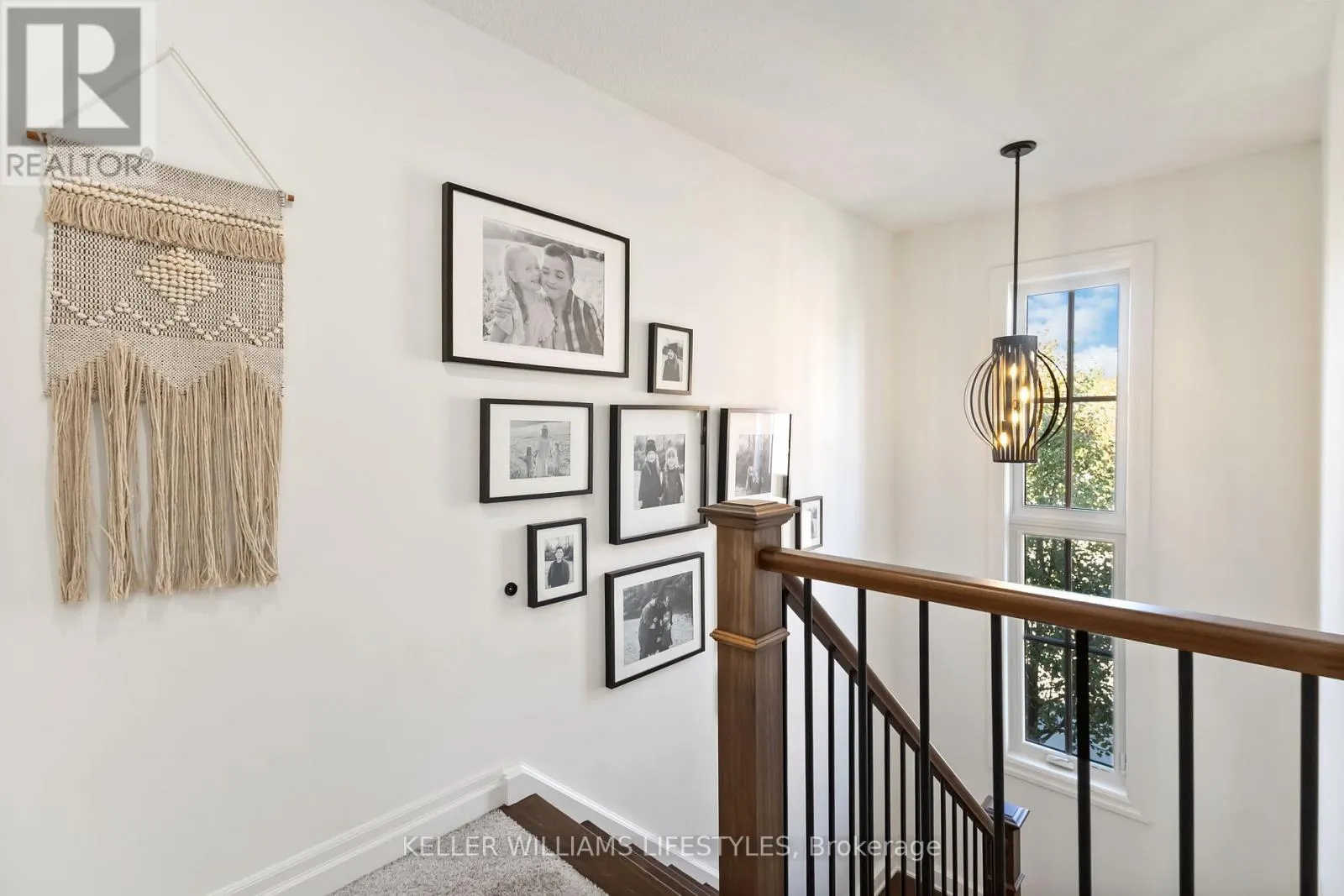 20 - 555 SUNNINGDALE ROAD E, #20