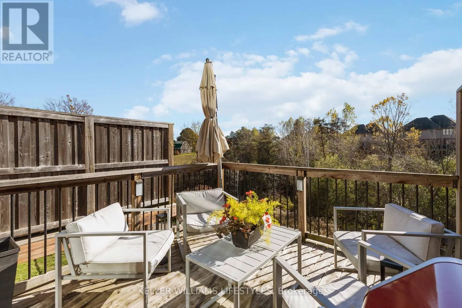 20 - 555 SUNNINGDALE ROAD E, #20