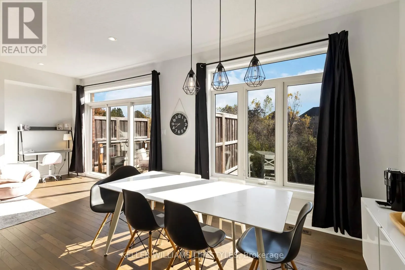 20 - 555 SUNNINGDALE ROAD E, #20