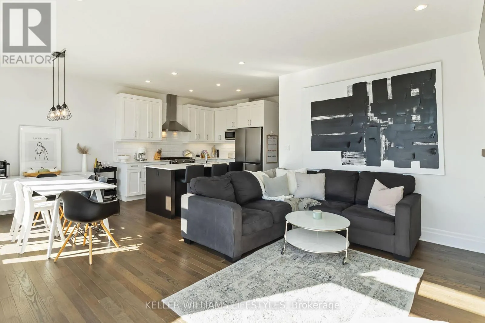 20 - 555 SUNNINGDALE ROAD E, #20