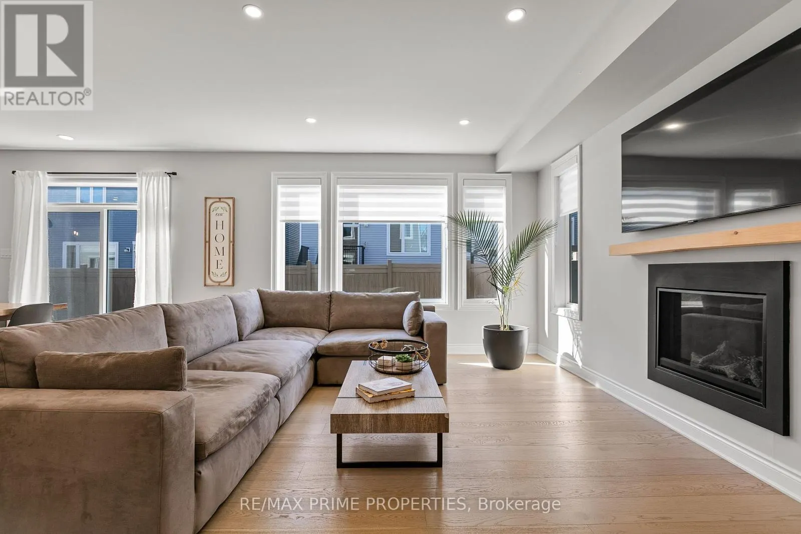 839 MERCIER CRESCENT