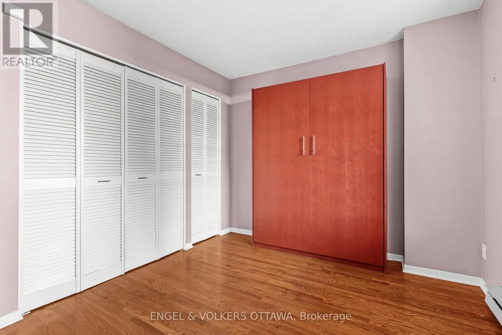 103 - 295 GILMOUR STREET