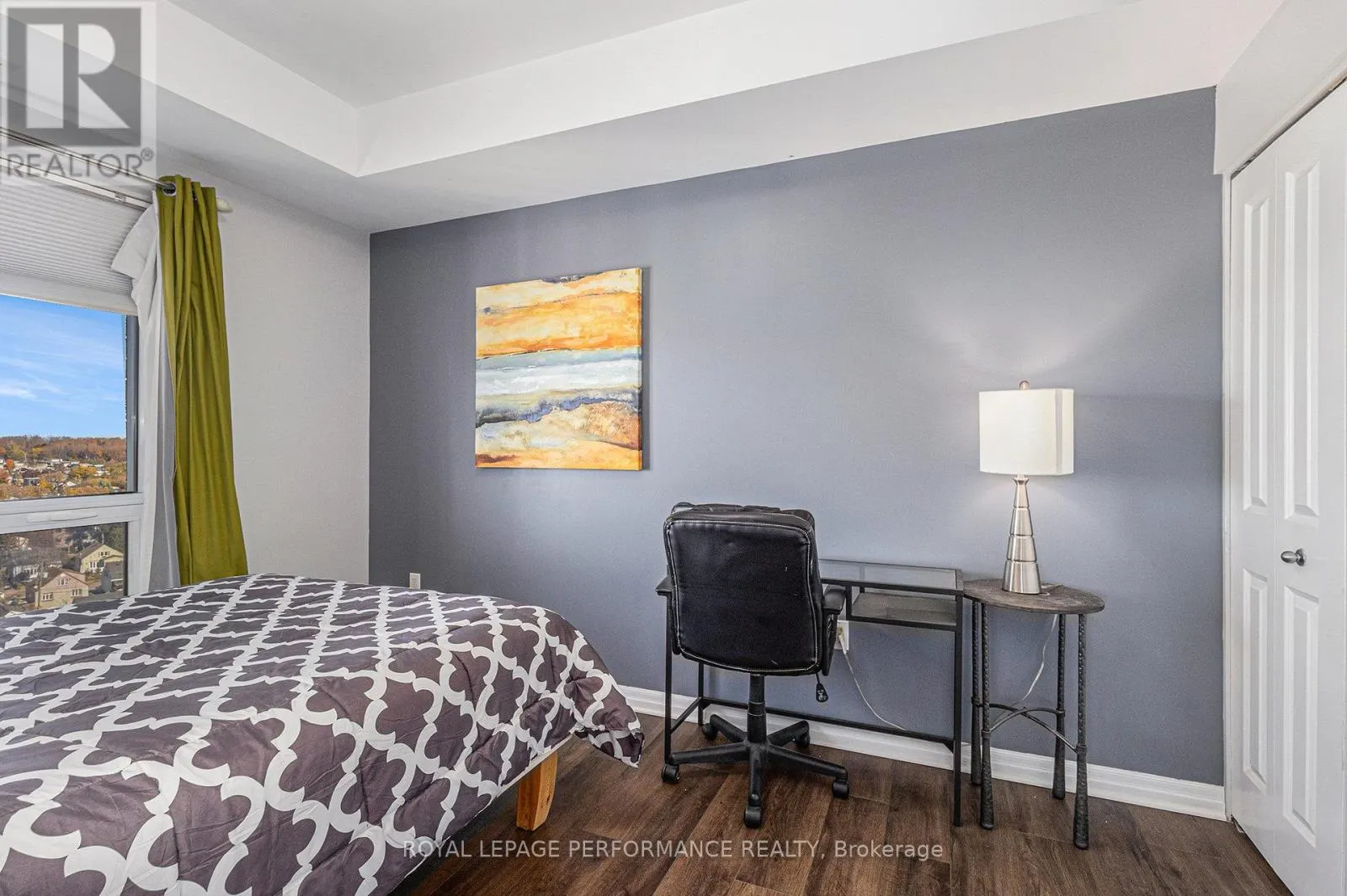 1204 - 90 LANDRY STREET