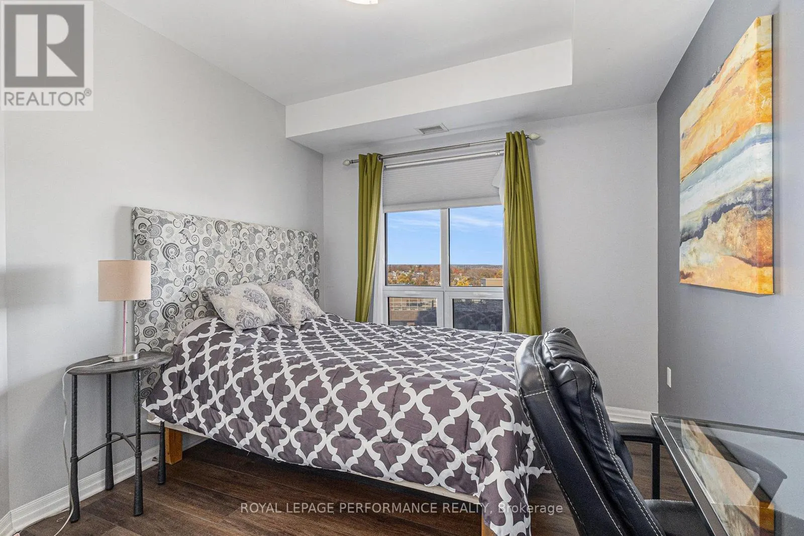 1204 - 90 LANDRY STREET