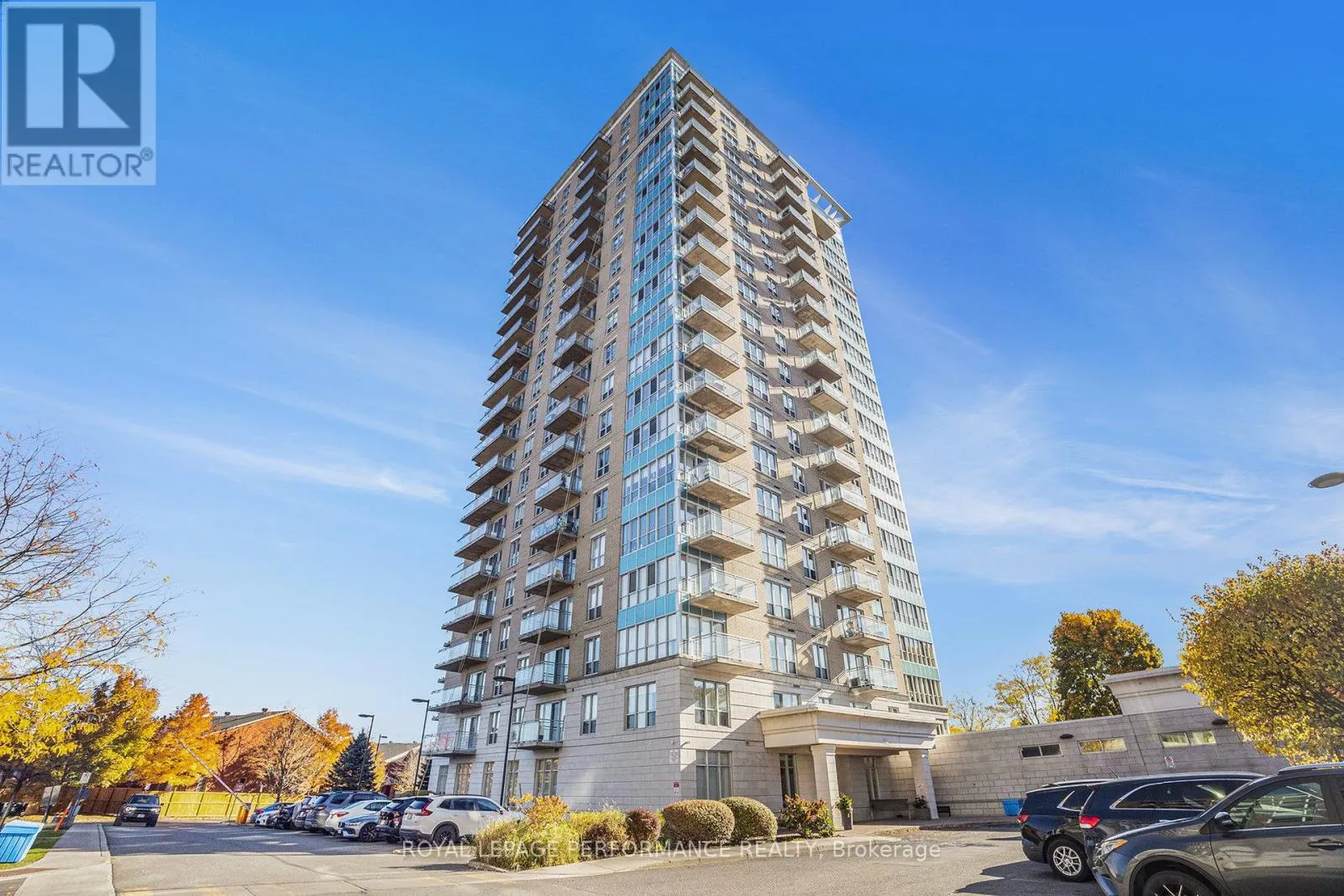 1204 - 90 LANDRY STREET