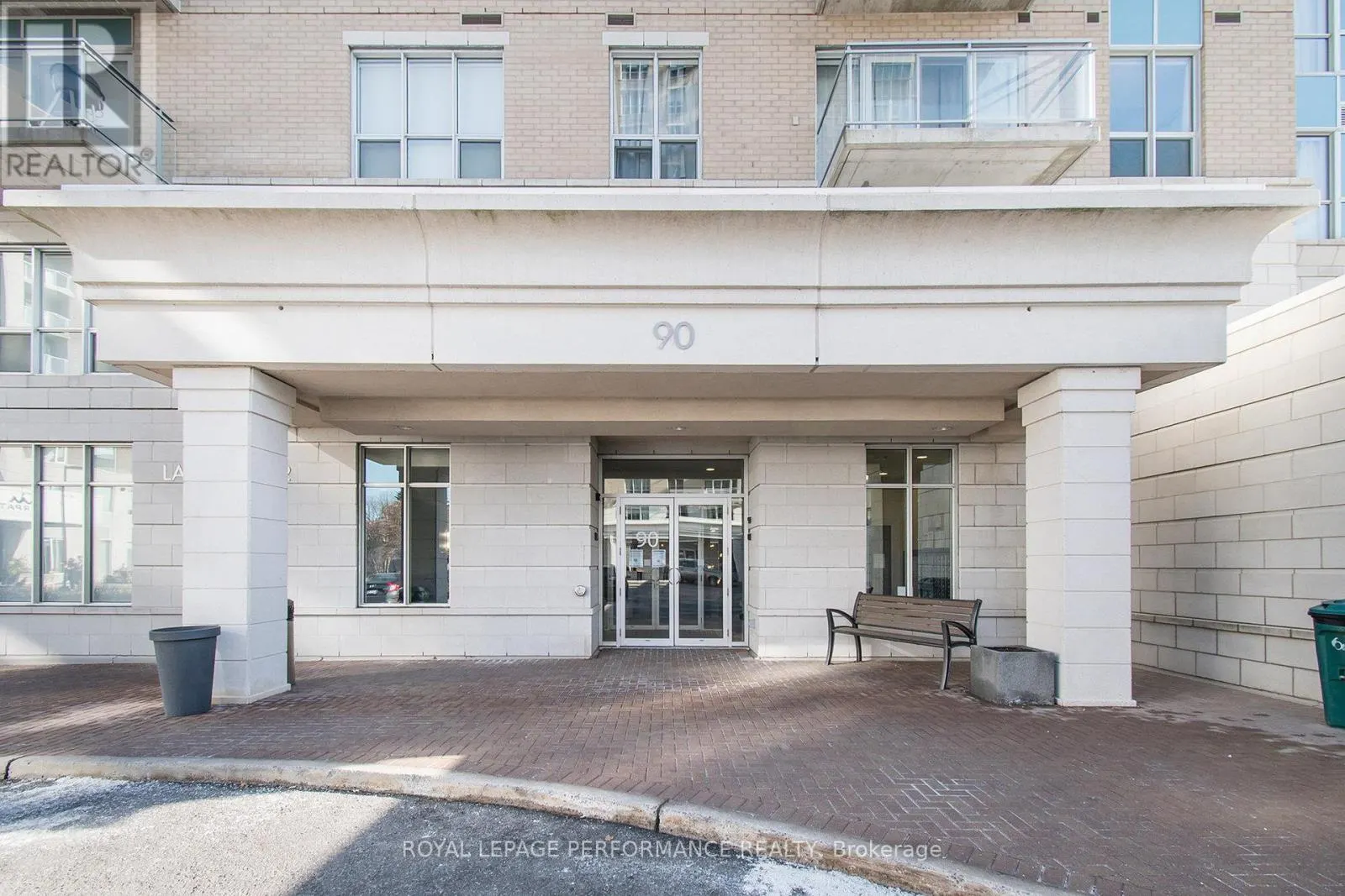 1204 - 90 LANDRY STREET