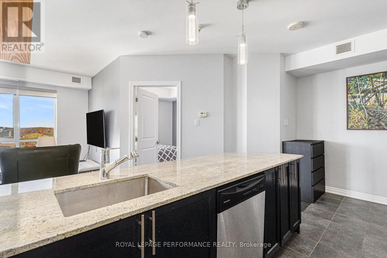 1204 - 90 LANDRY STREET