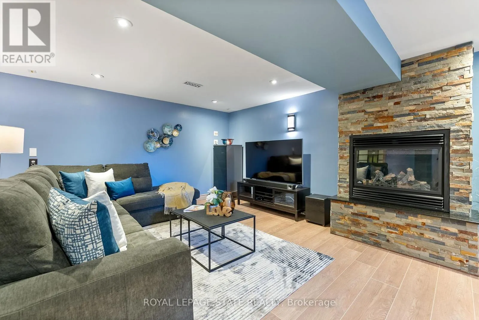 5187 WHITE CHURCH ROAD E