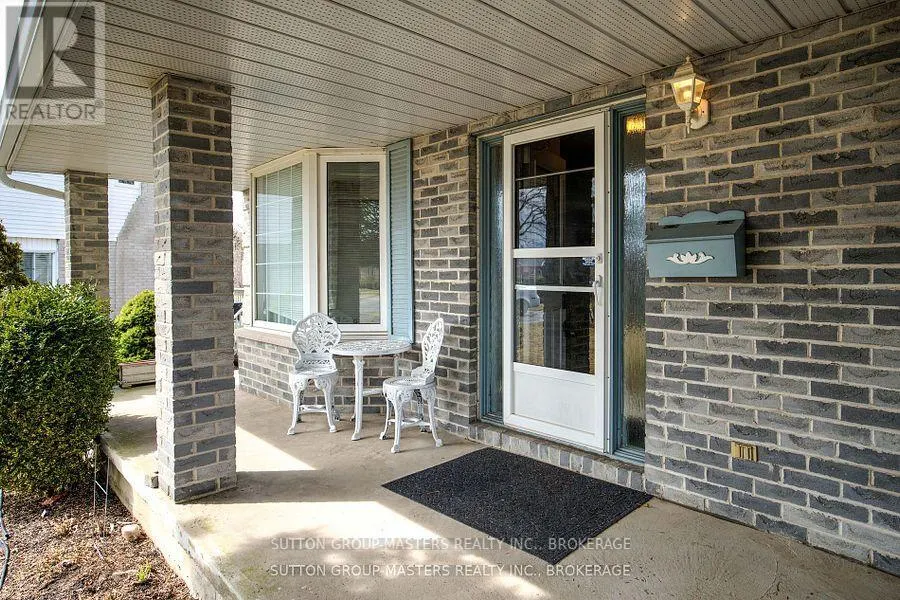 681 RIVERMEADE AVENUE