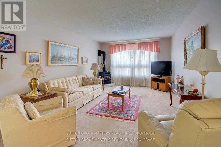 681 RIVERMEADE AVENUE