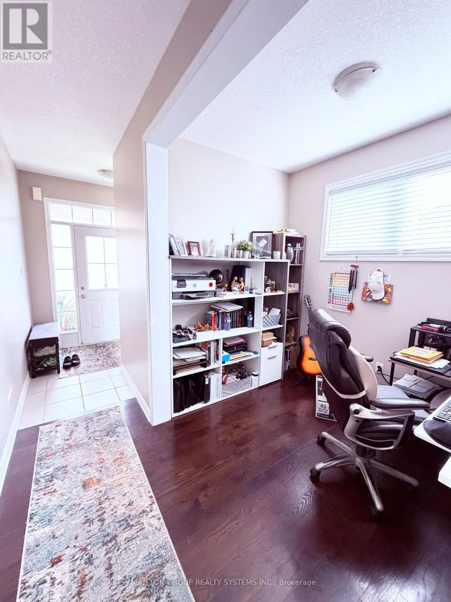 693 DOON SOUTH DRIVE