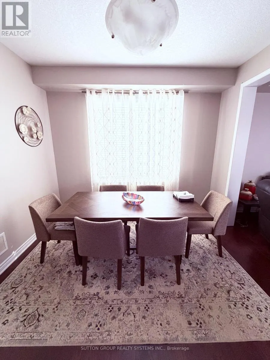 693 DOON SOUTH DRIVE