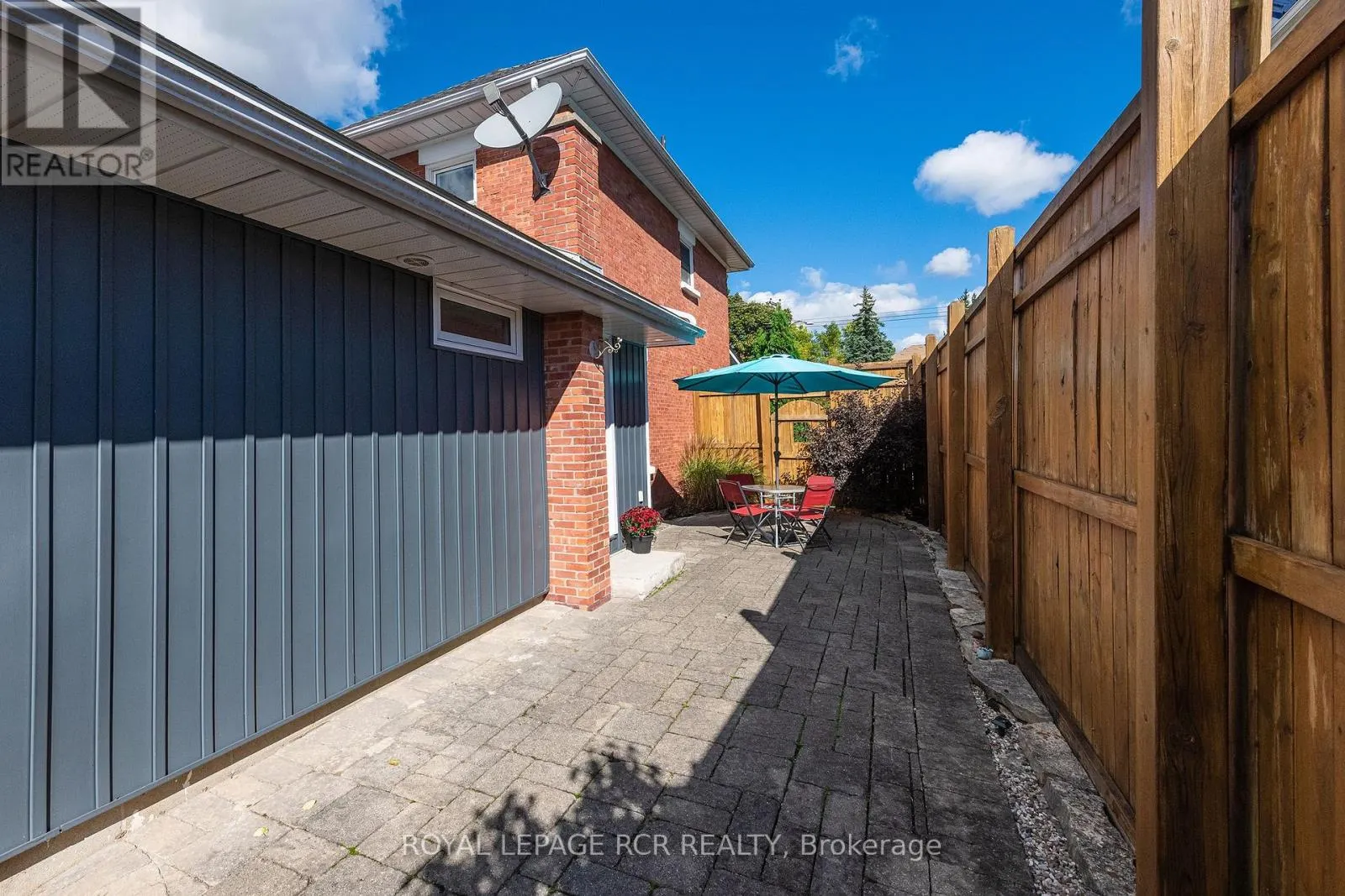 (CLIFFORD) - 61 ELORA STREET N