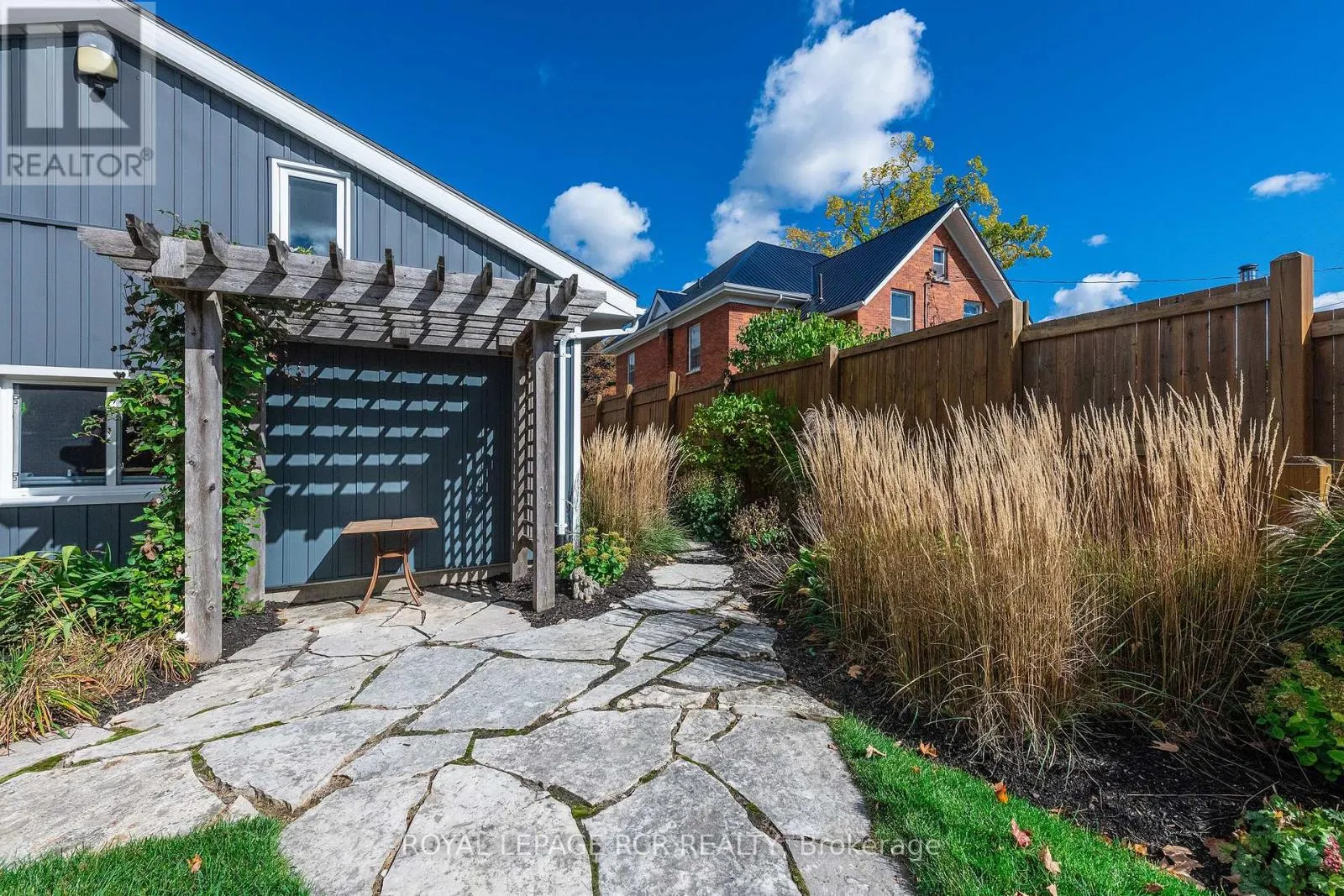 (CLIFFORD) - 61 ELORA STREET N