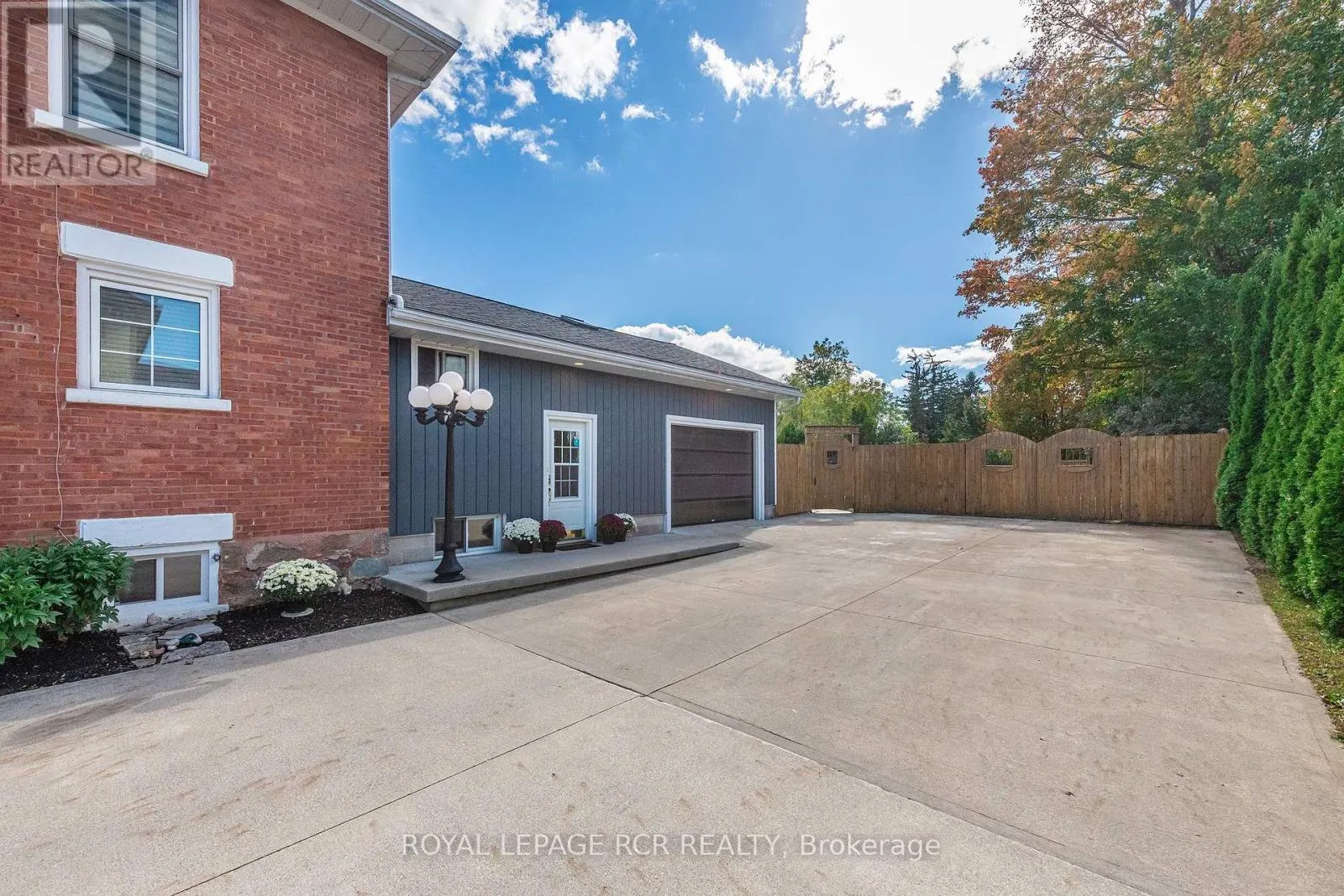 (CLIFFORD) - 61 ELORA STREET N