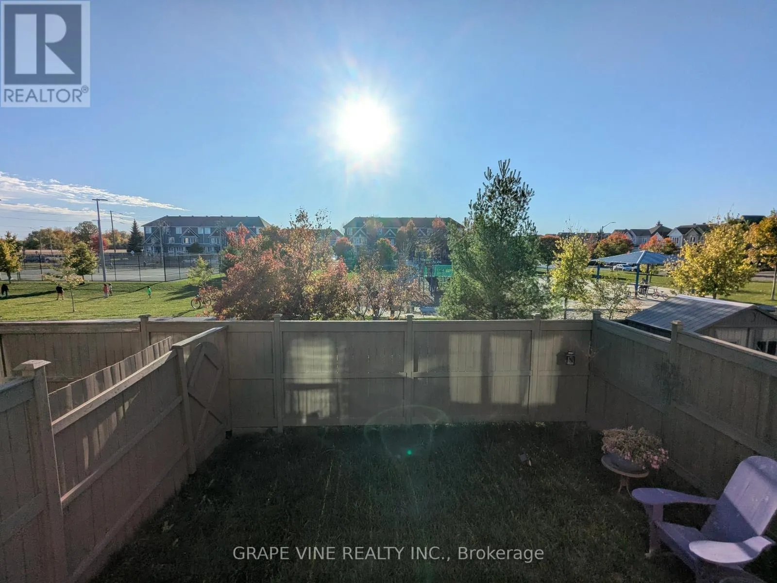 582 MEADOWCREEK CIRCLE