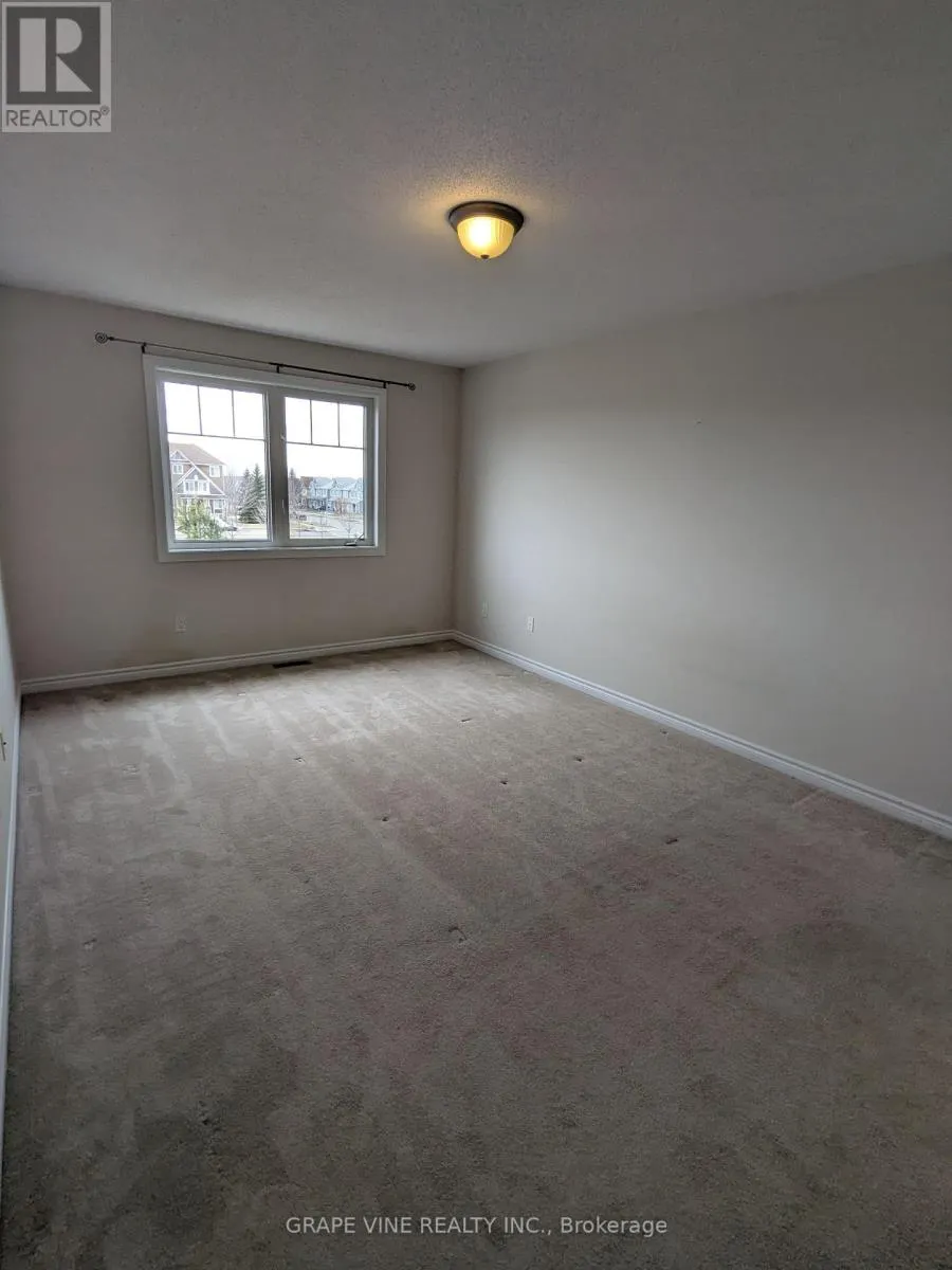 582 MEADOWCREEK CIRCLE