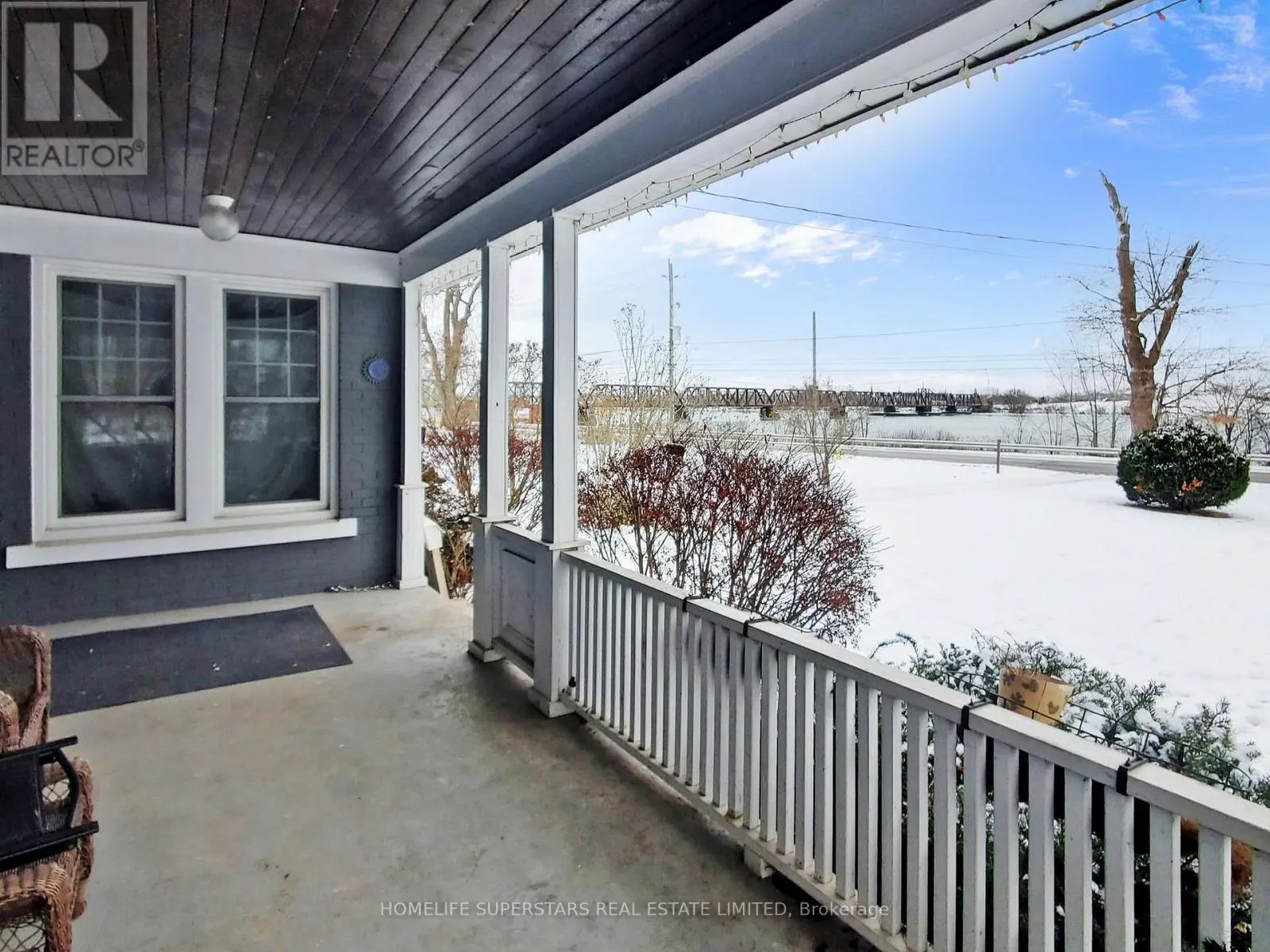 535 NIAGARA BOULEVARD