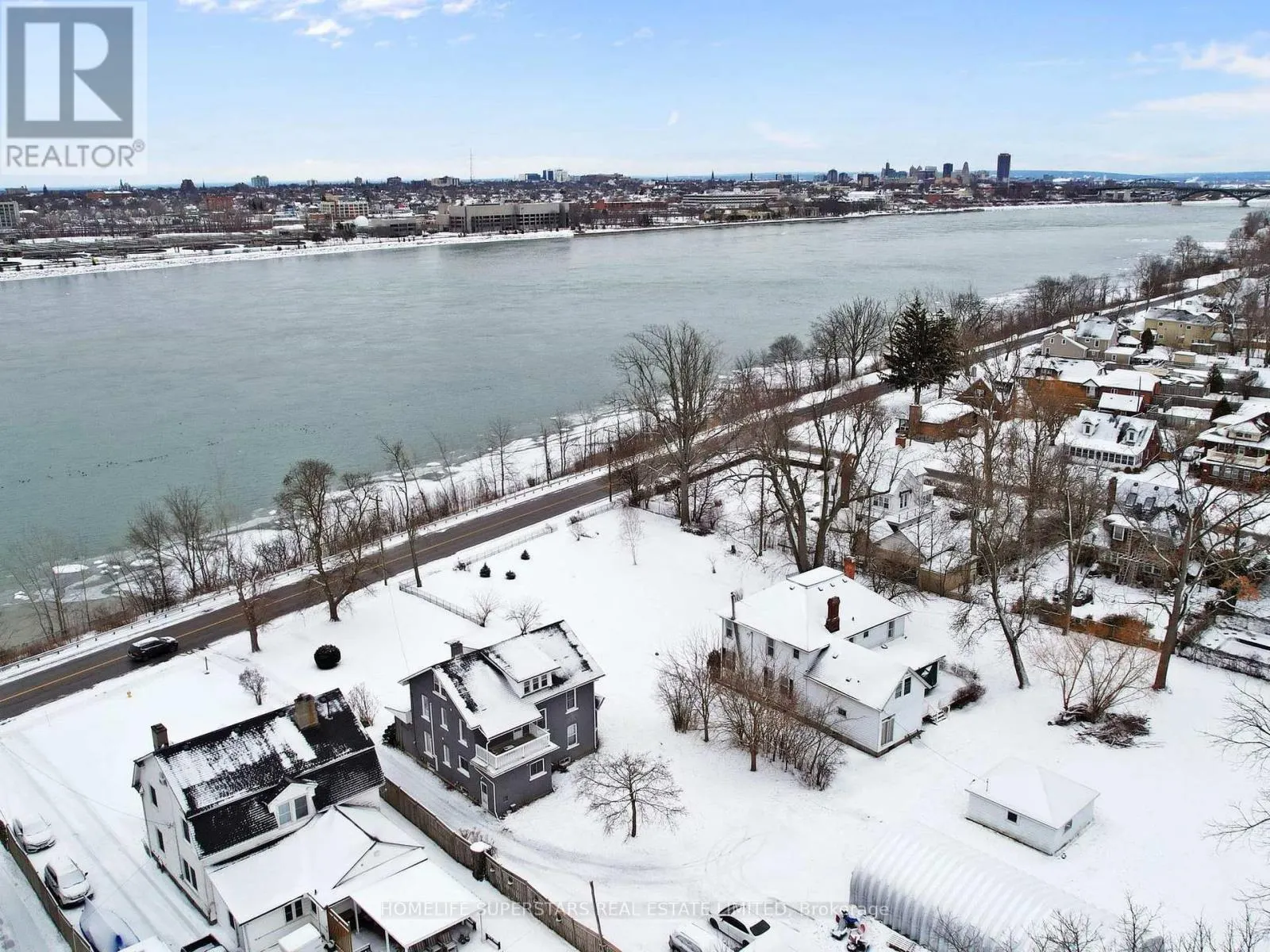 535 NIAGARA BOULEVARD