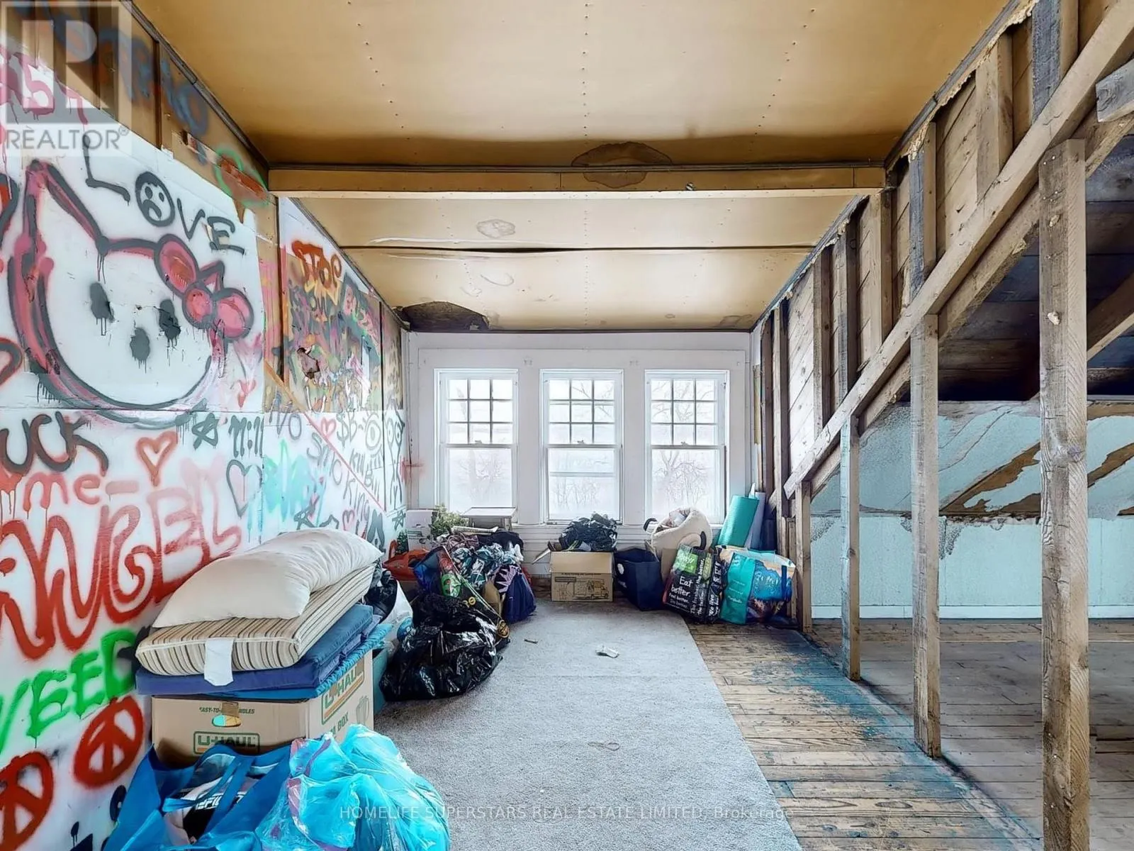 535 NIAGARA BOULEVARD