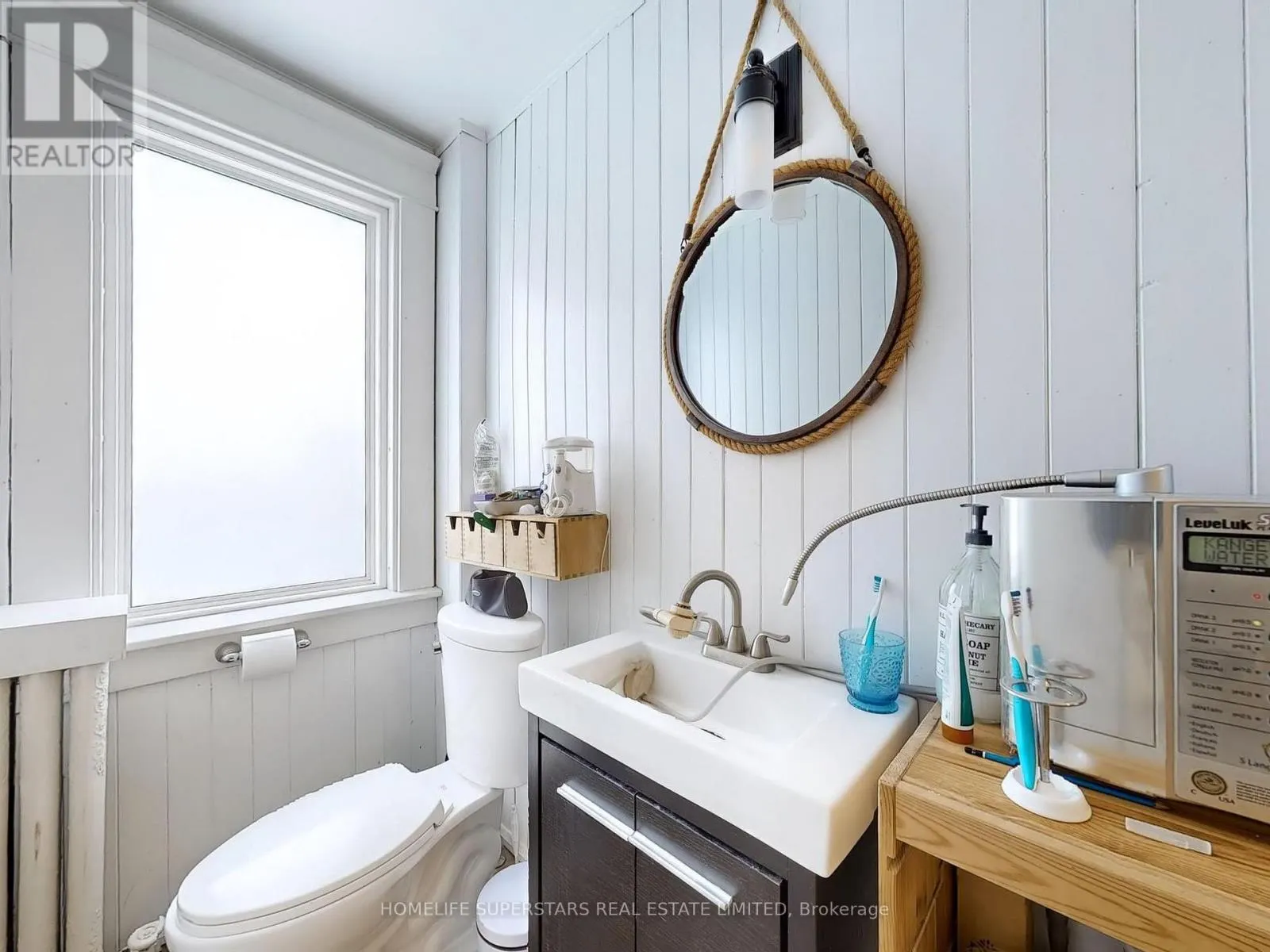 535 NIAGARA BOULEVARD