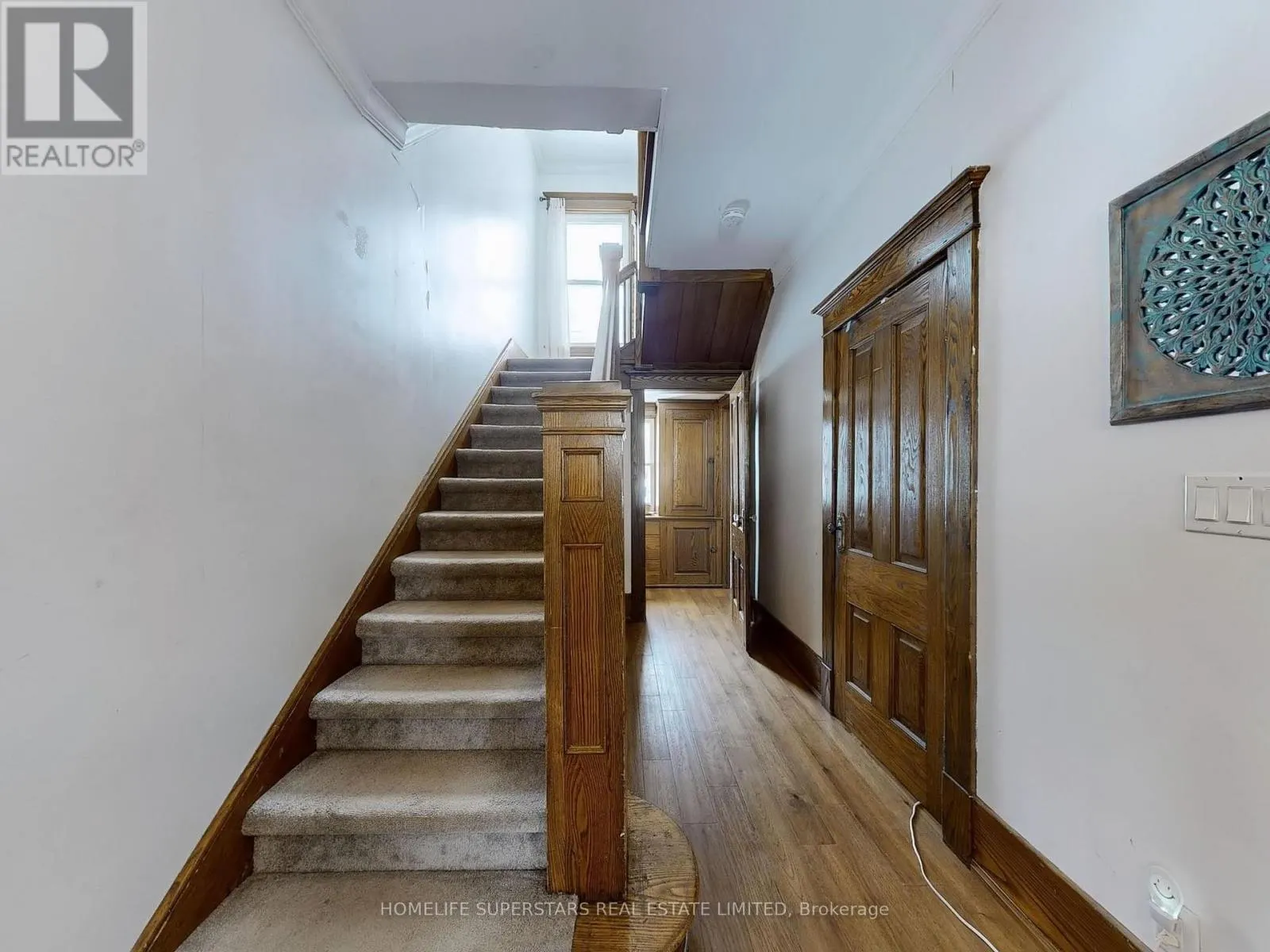 535 NIAGARA BOULEVARD