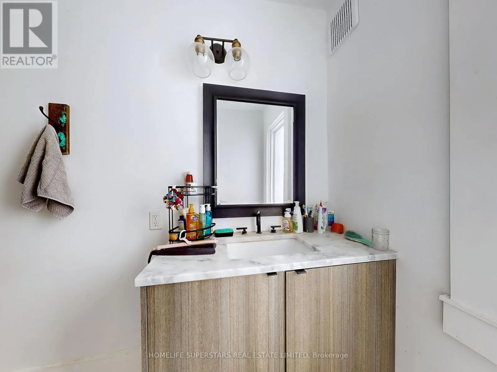 535 NIAGARA BOULEVARD