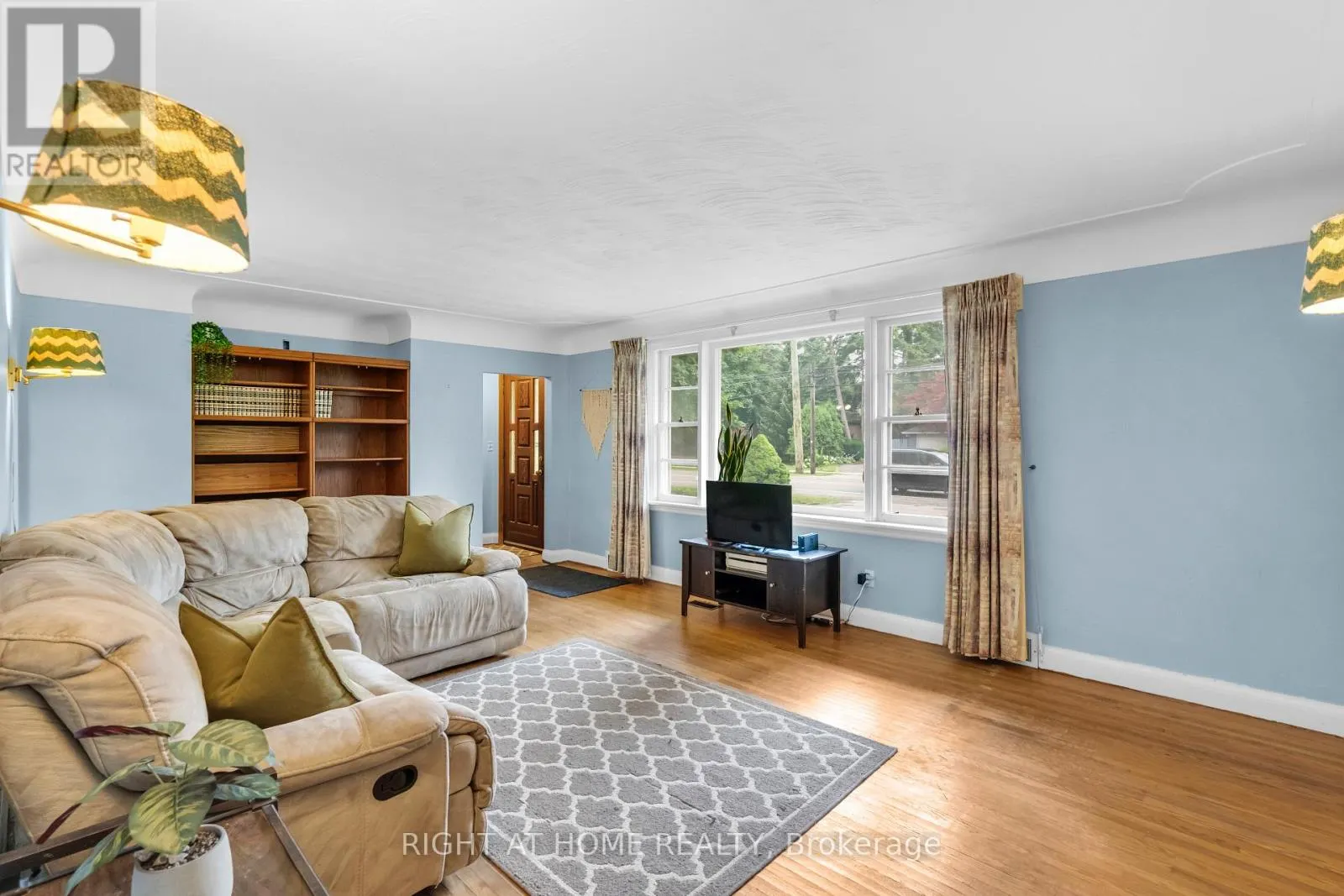 265 FIDDLERS GREEN ROAD