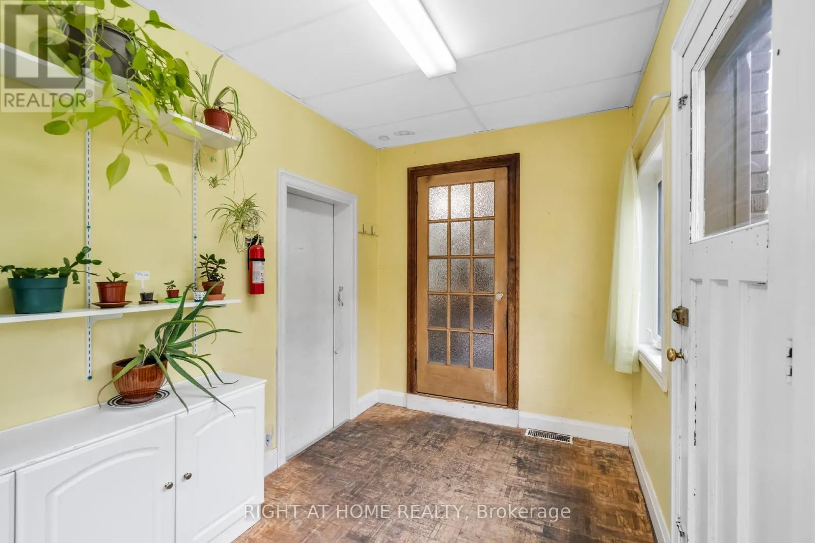 265 FIDDLERS GREEN ROAD