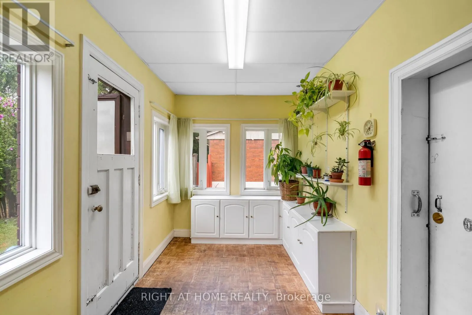 265 FIDDLERS GREEN ROAD