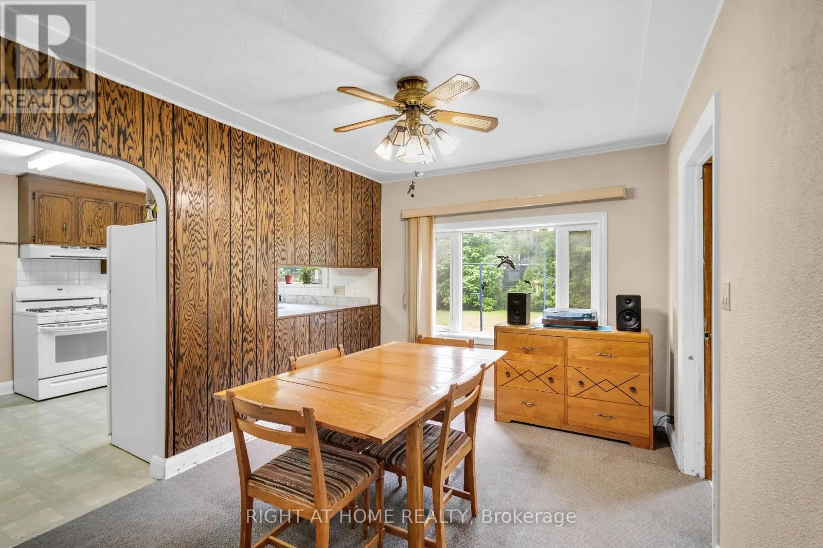 265 FIDDLERS GREEN ROAD